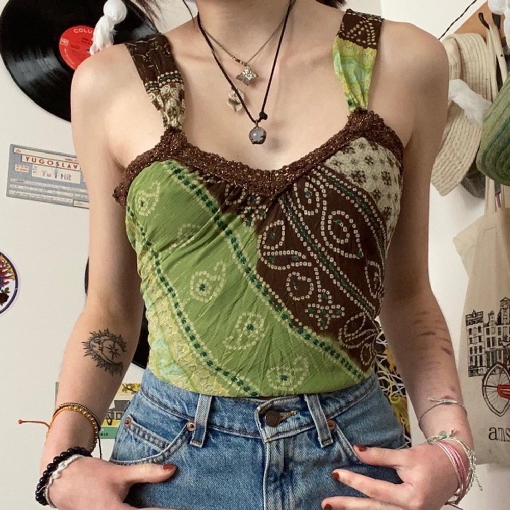 Green and brown patterned tank